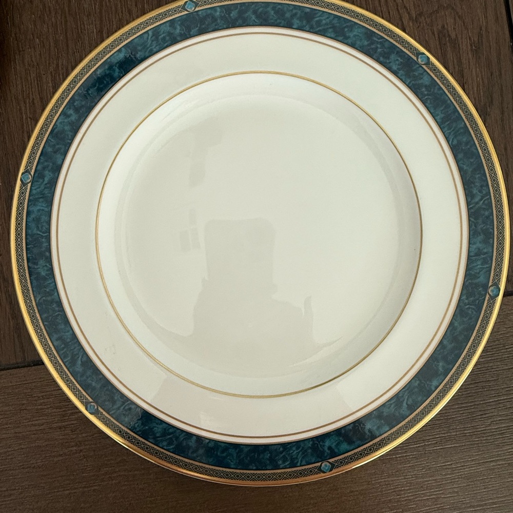 Royal Doulton China - Biltmore 5 piece setting for 4 - Picture 6 of 8